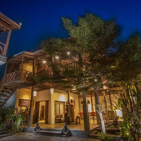 Isann Villa Siem Reap Exterior photo