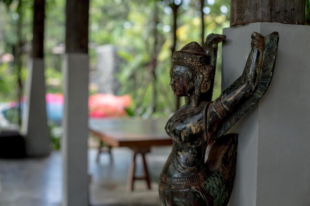Isann Villa Siem Reap Exterior photo