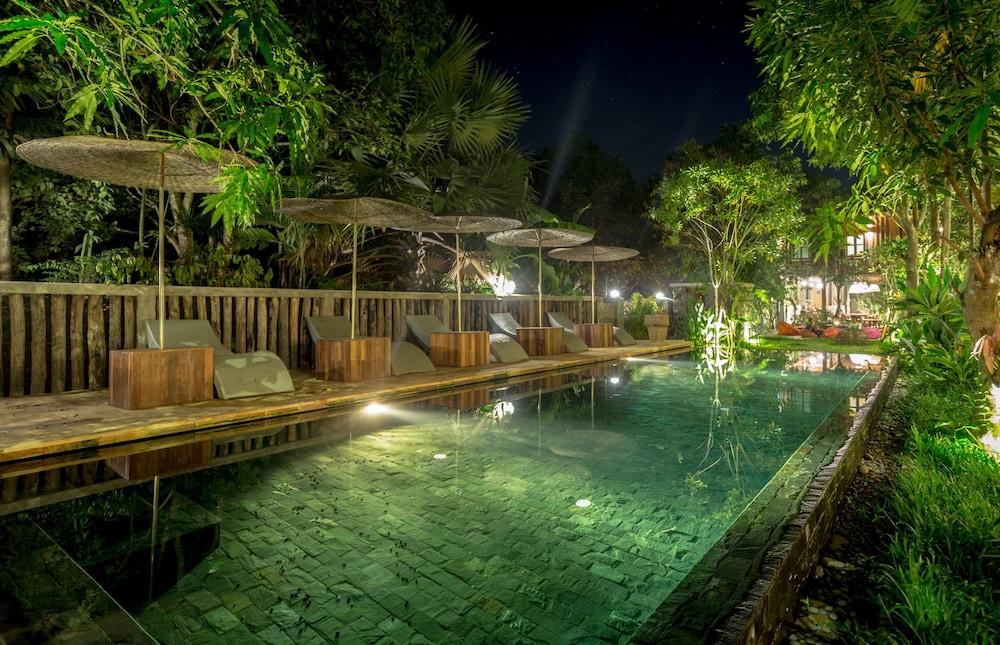 Isann Villa Siem Reap Exterior photo